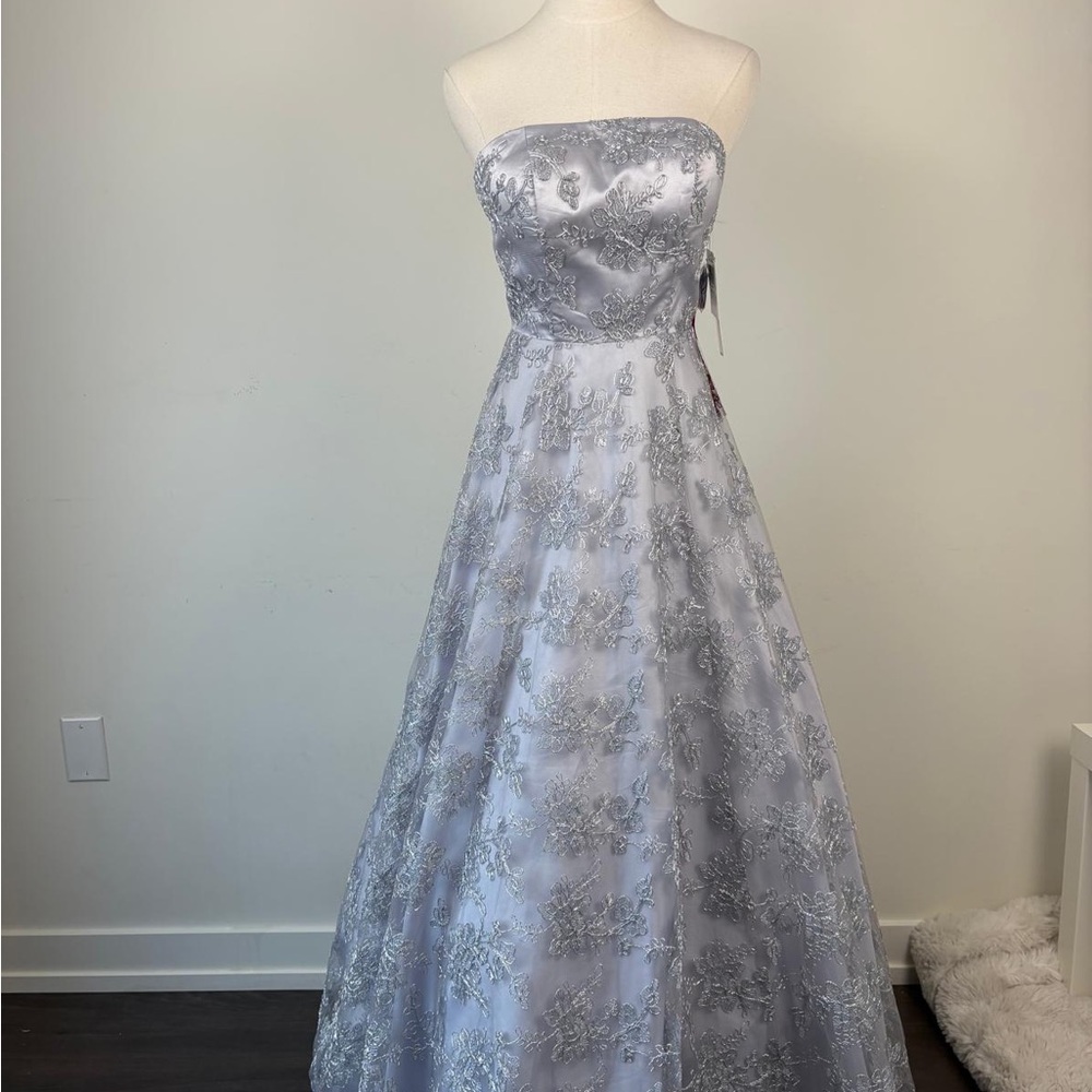 Elegant Strapless Silver Gown